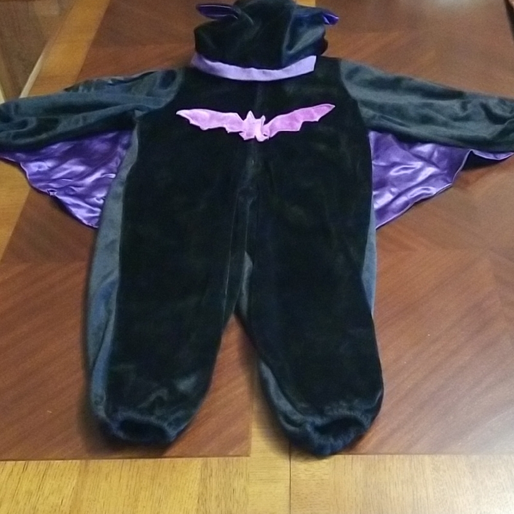 Mystical Bat Vampire With Wings Costume for Kids - Black and Purple